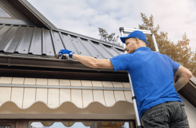 gutter cleaning in maple grove
